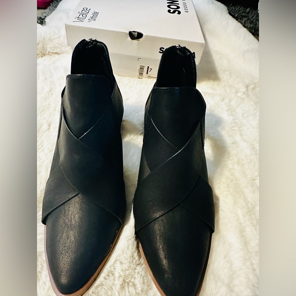 Sonoma Black Greatdane Ankle Booties
